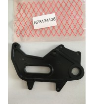 AP8134136 PIASTRA SUPPORTO PINZA FRENO POSTERIORE APRILIA TUAREG 125 1987