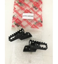 AP8146046 COPPIA PEDANE PILOTA ORIGINALI APRILIA PEGASO 3 650 1997-2000