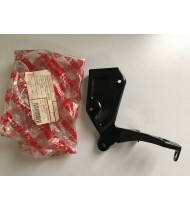AP8135374 ATTACCO ANTERIORE DESTRO MOTORE APRILIA RS 125 1992-1998 AP8135374 ATTACCO ANTERIORE DESTRO MOTORE APRILIA RS 125 1992-1998