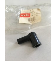 AP8220439 CAPPUCCIO PIPETTA CANDELA SCHERMATO APRILIA RALLY SR GULLIVER 50