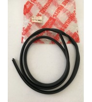 AP8109121 GUARNIZIONE SCUDO ANT. APRILIA GULLIVER 50 / RADIATORE AREA 51 50 AP8109121 GUARNIZIONE SCUDO ANT. APRILIA GULLIVER 50 / RADIATORE AREA 51 50