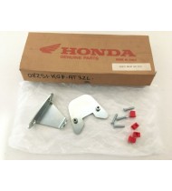 08Z51-KGF-AT32L PIASTRA ATTACCHO BAULETTO ORIGINALE HONDA NES 125 150 2000-2007